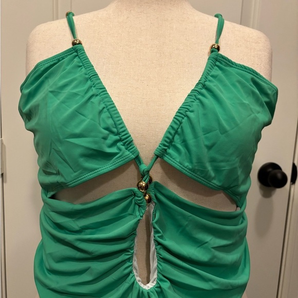 PrettyLittleThing Cut-out Monokini 3x - Picture 5 of 8